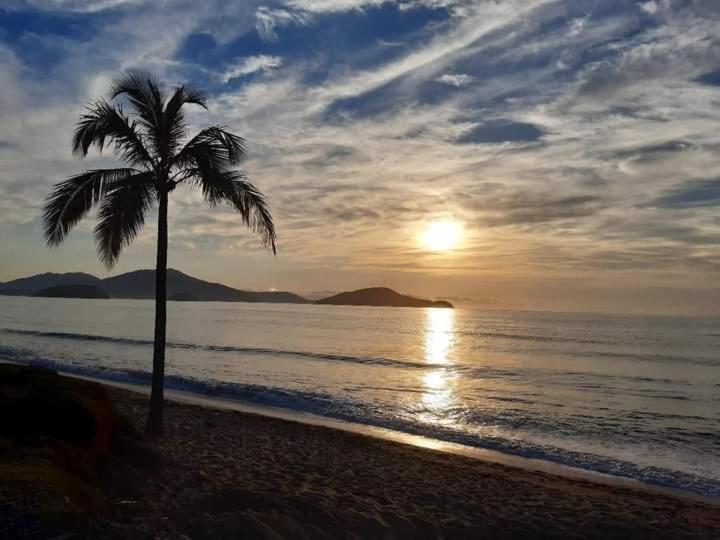Chales Todo Azul Do Mar-Condominio! 卡拉瓜塔图巴 外观 照片